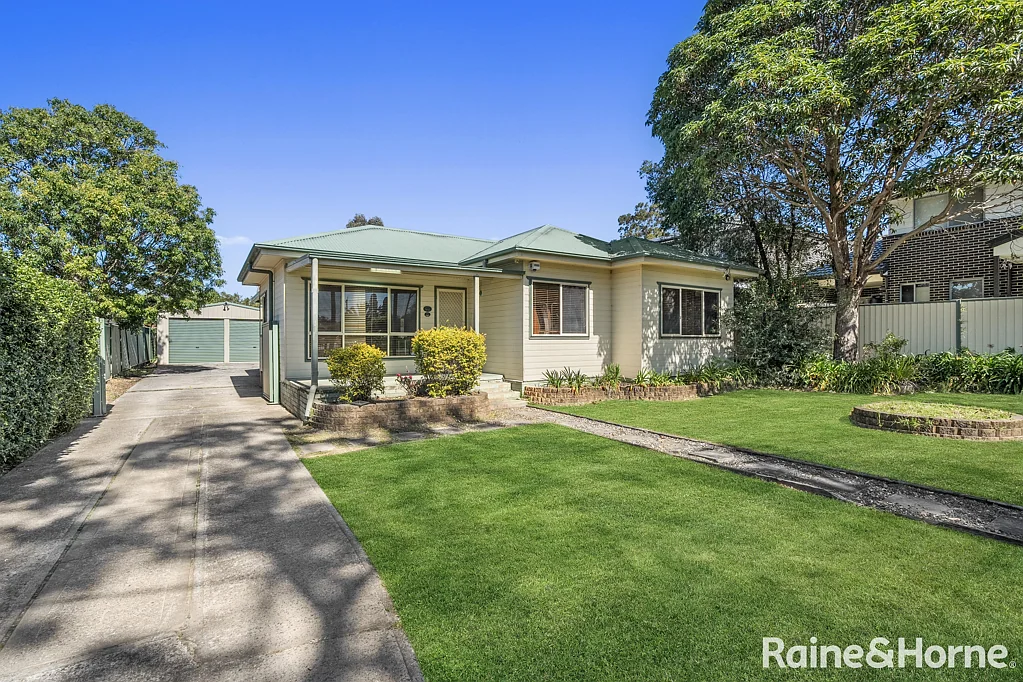 89 Saywell Road, Macquarie Fields, NSW 2564