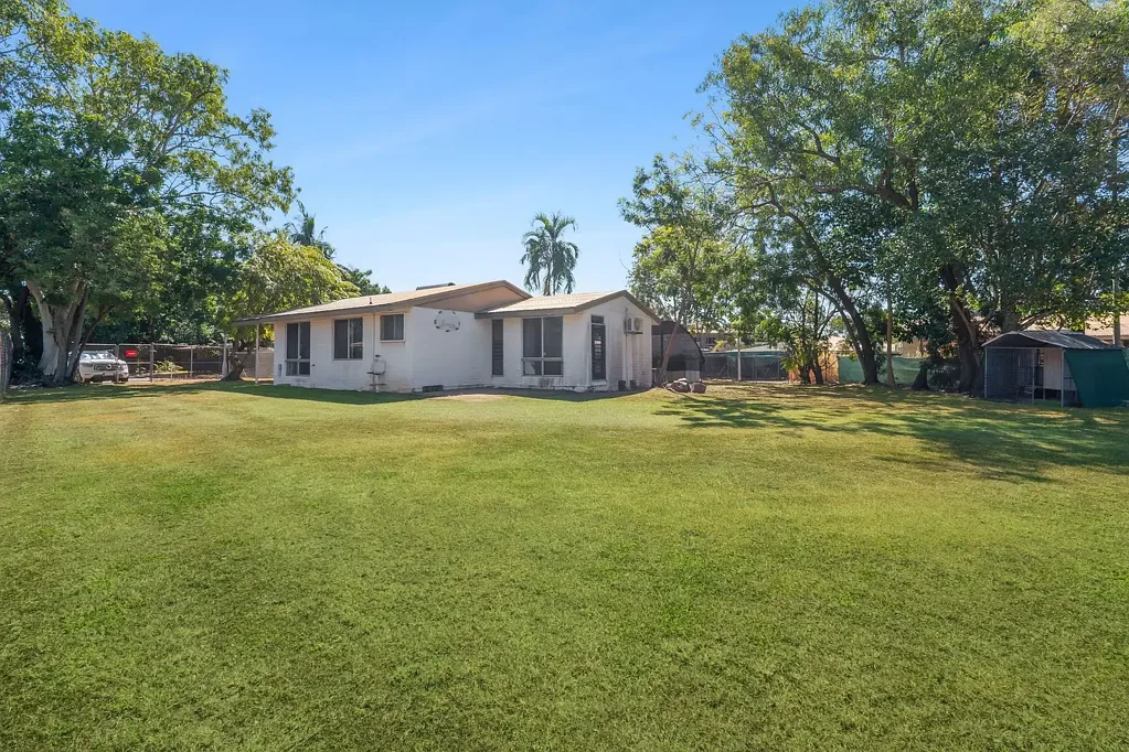 Moulden 2房  Packed with Potential!