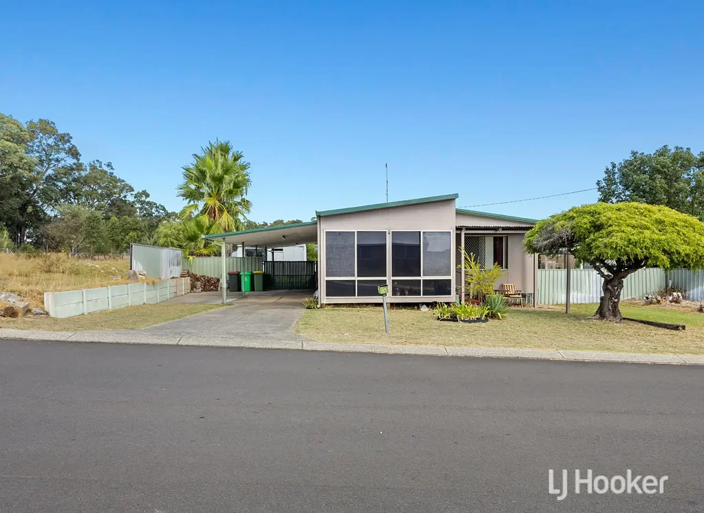 15 School Road, Yarloop, WA 6218