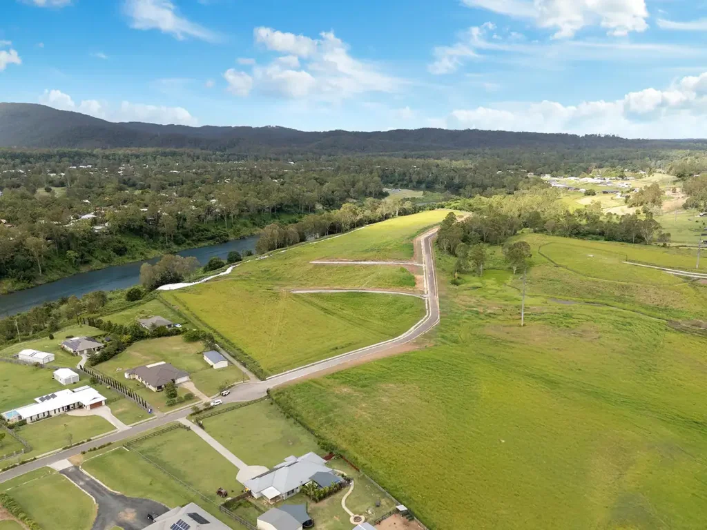 Karalee Stunning Flat Acre Lot