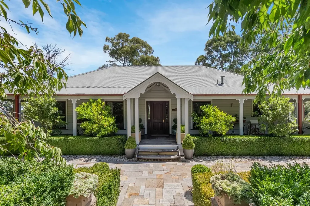 Bowral 4房  Private Living with Timeless New England Charm, Minutes from Bowral