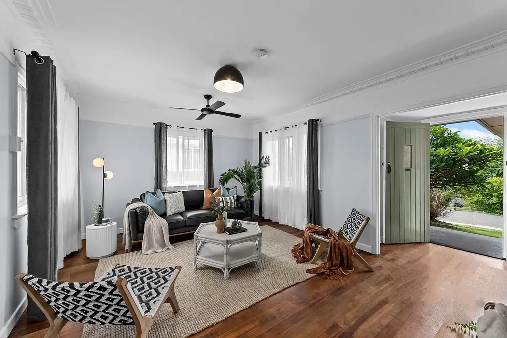 Charming Character Home with Solar & Whites Hill Reserve Views