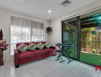 8 Sanderling Street, Werribee, VIC 3030, 3 Kuwarto, 1 Banyo, House