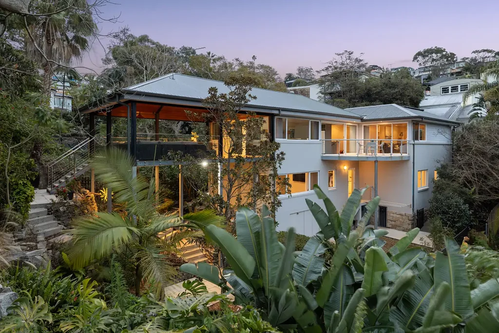 Mosman 4 Bedroom Architectural Sanctuary Just Footsteps from Balmoral Beach
