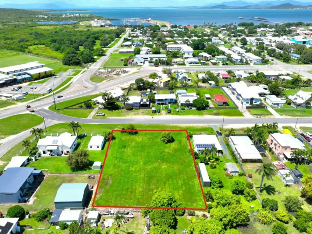 Bowen 2,251m2 PRIME DEVELOPMENT BLOCK