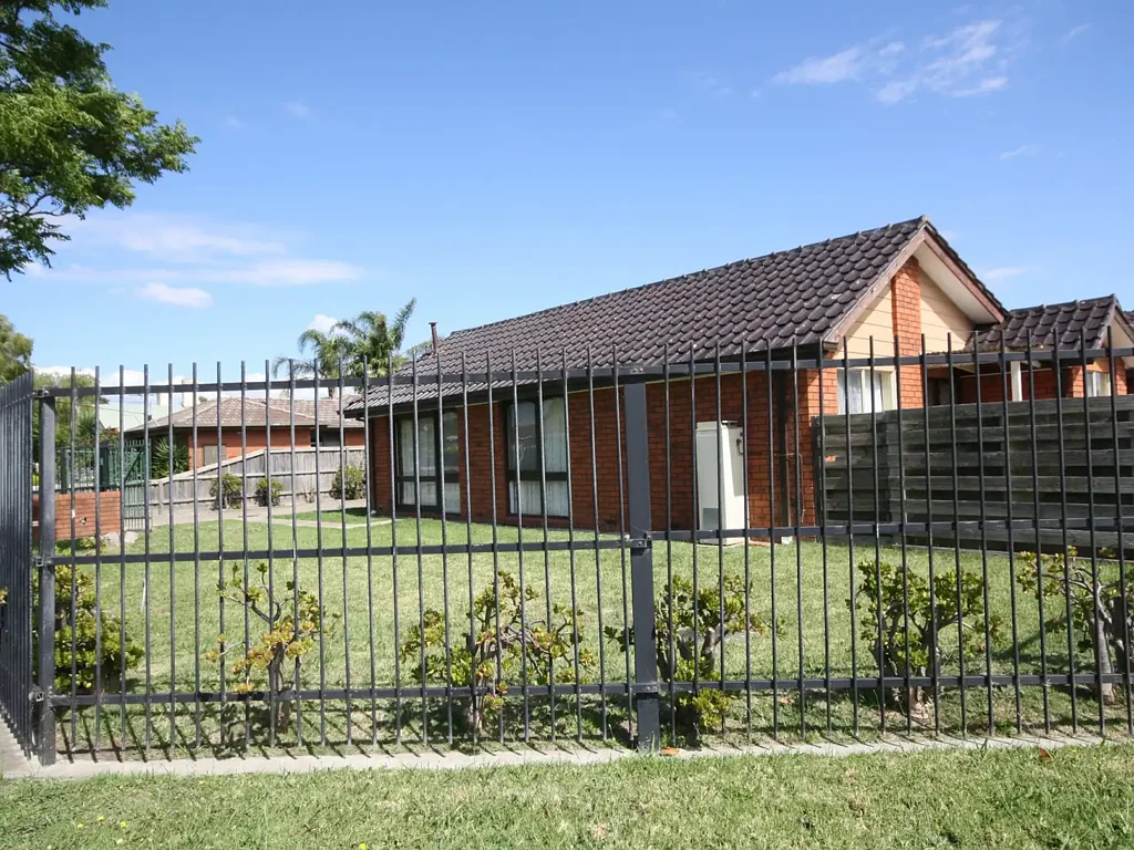 2 Bedroom Unit in Clayton South
