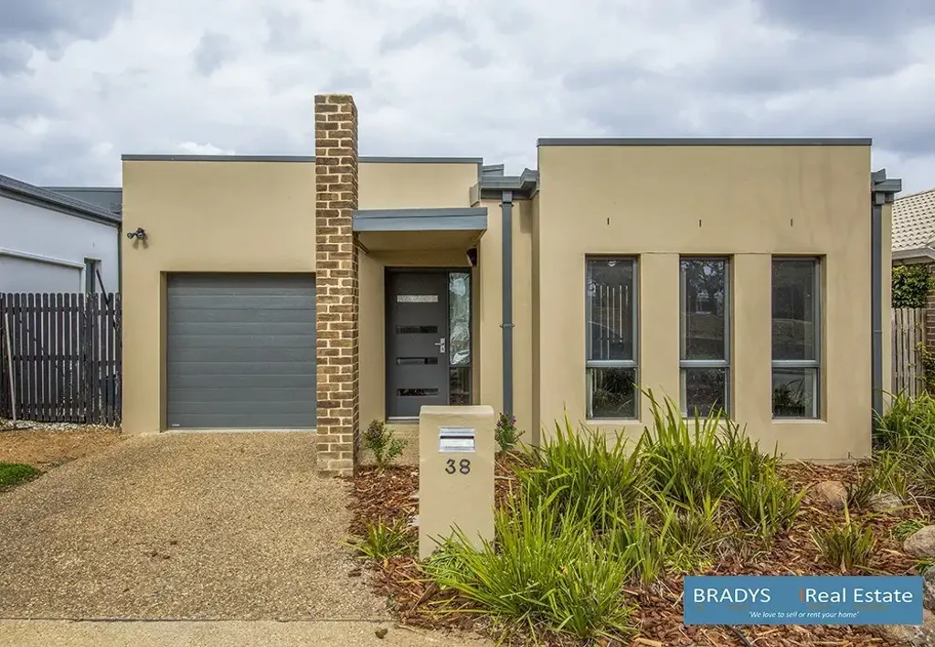 38 Bungle Bungle Crescent, Harrison, ACT 2914