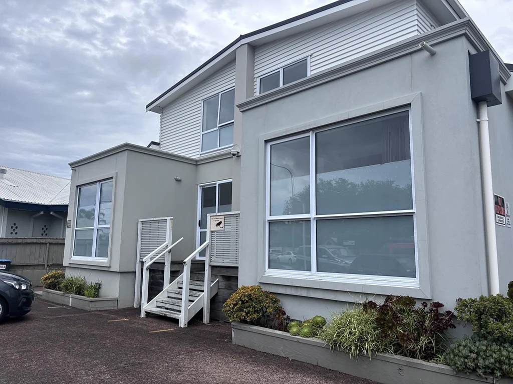 Epsom Live-work or Office in Epsom
