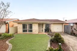 7 HELMAN PL, Ingleburn