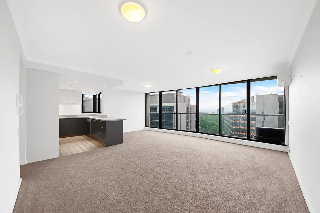 Spacious Modern Apartment in the Heart of St Leonards