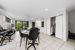 21/4 Rhiana Street, Pimpama