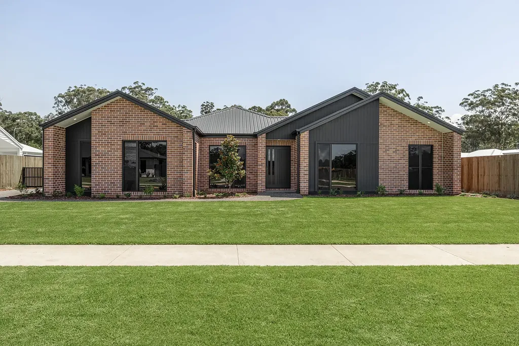 Highfields 4ਬੈੱਡਰੂਮ Bold Aesthetics + Large Shed