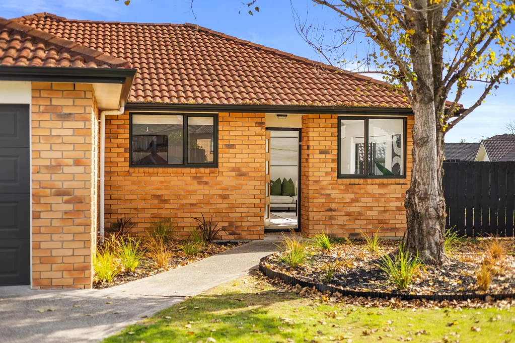 Papakura 4房  Family Ready | Brick & Tile Beauty in Papakura