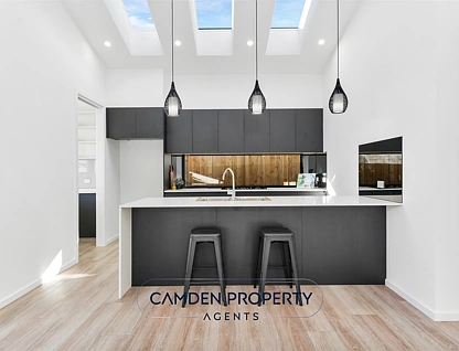1 &amp; 1a Rainbird Street, Menangle Park, Macarthur Region, 5 غرف, 3 حمامات, House