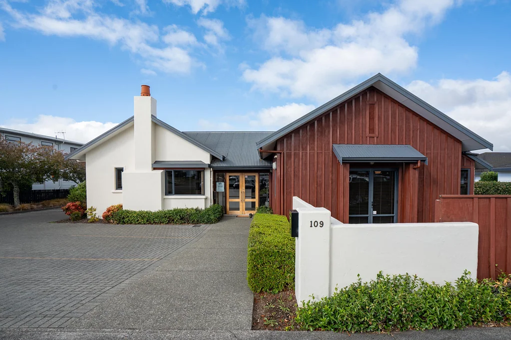 Taupo Quality, standalone central office