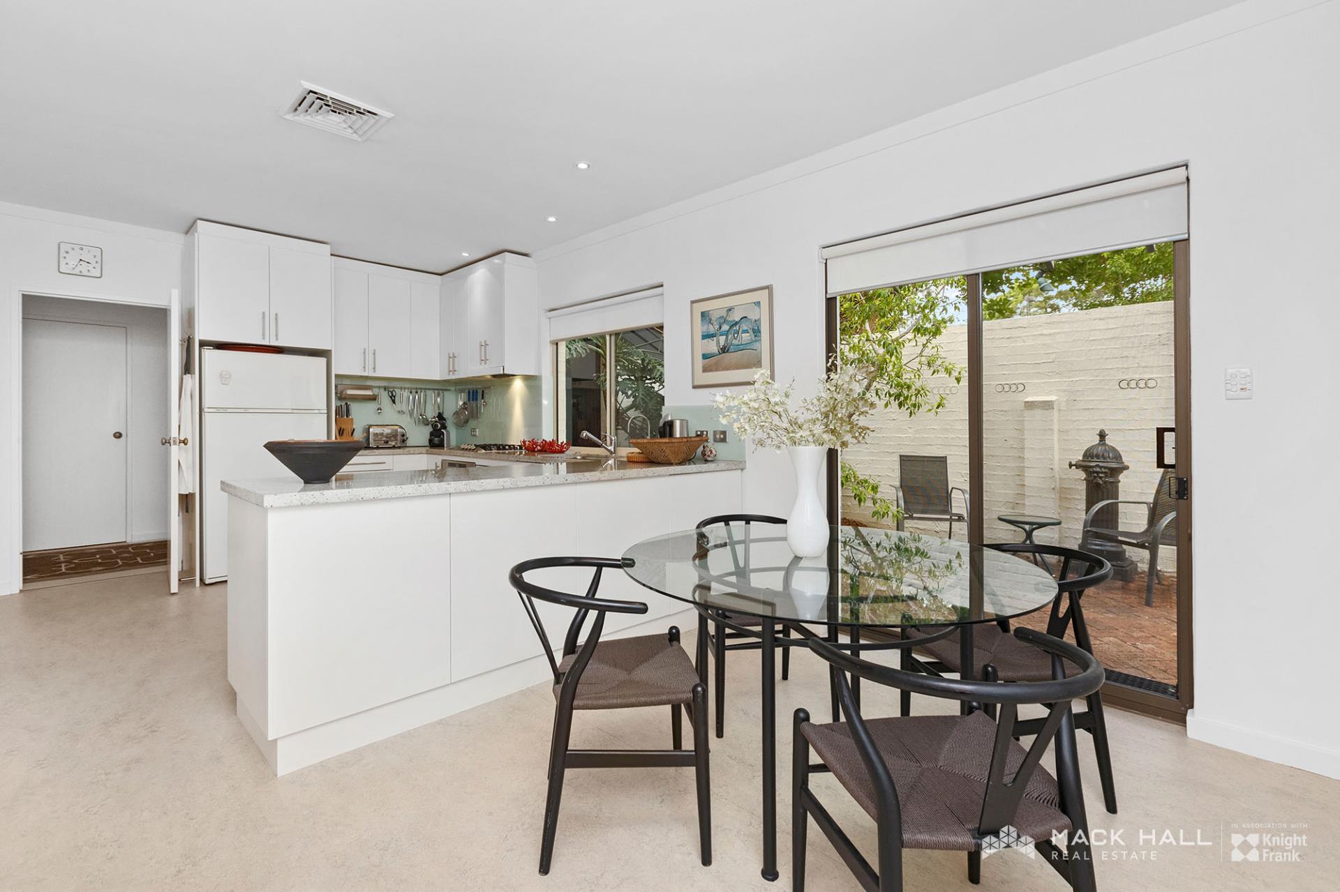 UNIT 1 19 AIRLIE ST, CLAREMONT WA 6010, 0 habitaciones, 0 baños, House