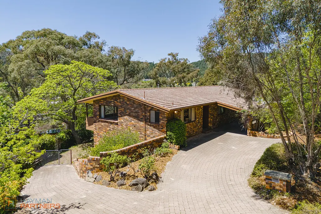 3 Molineaux Place, Farrer, ACT 2607