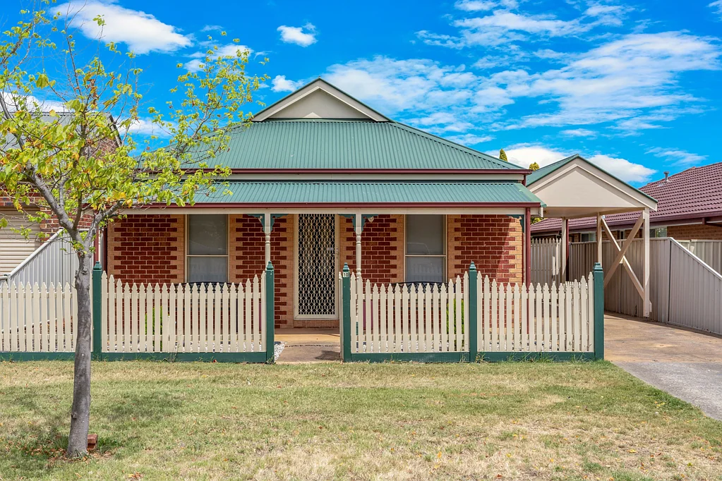 10 Maple Place, Craigieburn, VIC 3064