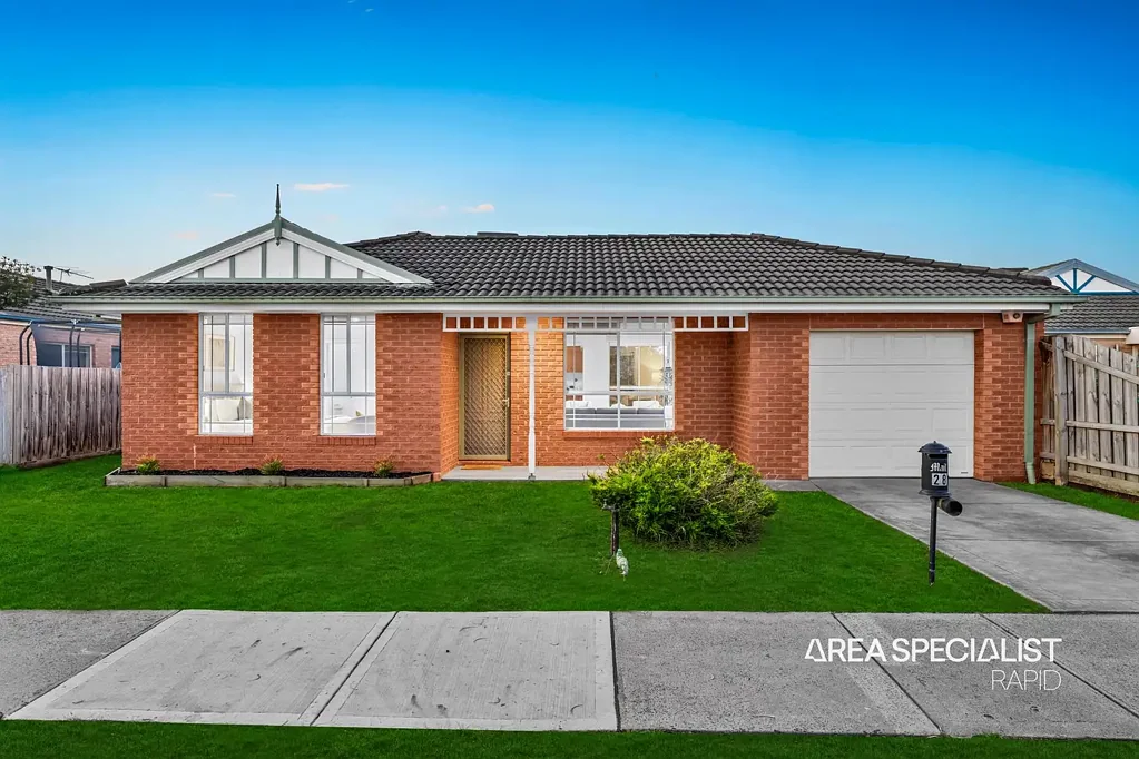 Hampton Park 3ห้องนอน Effortless Family Home with Space, Comfort & Unmatched Convenience in a Quiet Court Setting!