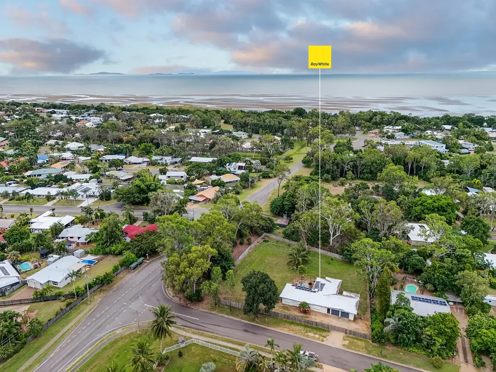 1 Balsam Street, Bushland Beach, QLD 4818