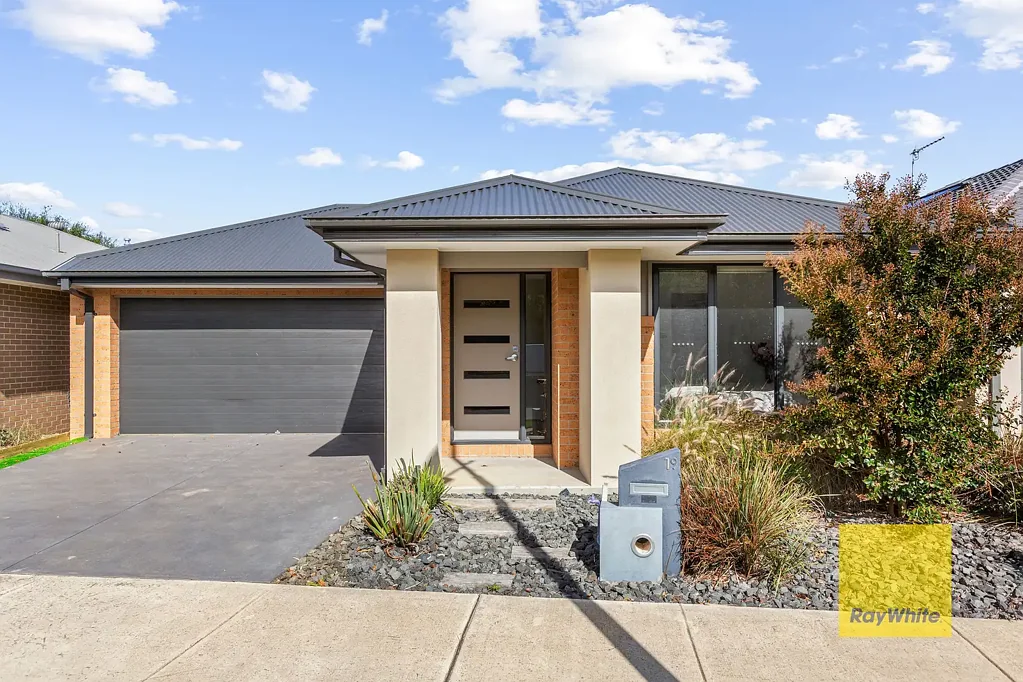 19 Mulberry Street, Armstrong Creek, VIC 3217