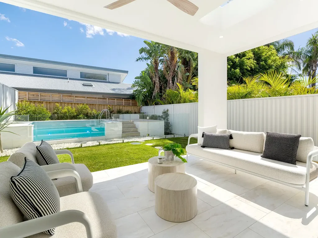 Cronulla 4બેડરૂમ A brand new home of light, space and distinction