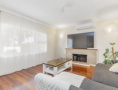 Unit 1/30 Carcoola St, Nollamara, WA 6061, 2 침실, 1 욕실, House