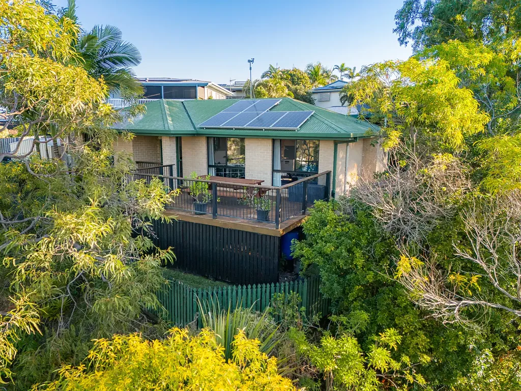 2 Wattle Court, Boyne Island, QLD 4680