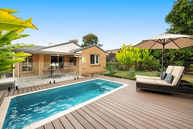 Seventeen Mile Rocks 3 Slaapkamer Effortless Family Living with Poolside Entertaining