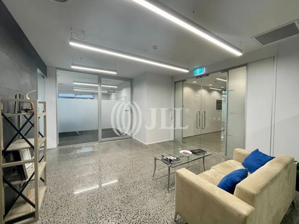 Auckland Central Slick Fitted Suite