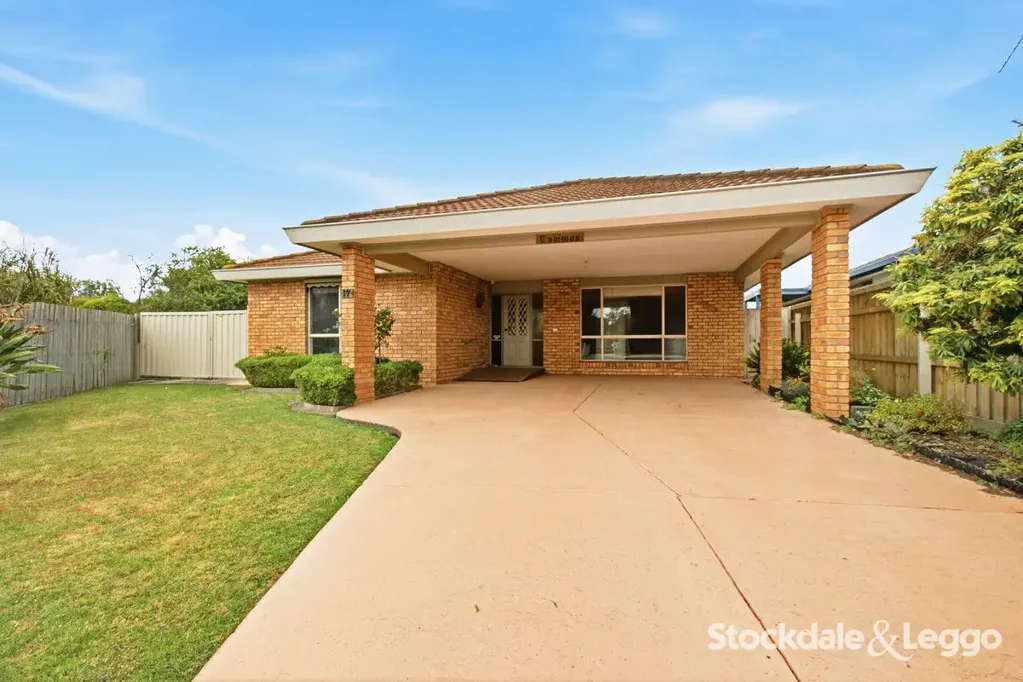 17 Lord Place, Morwell, VIC 3840