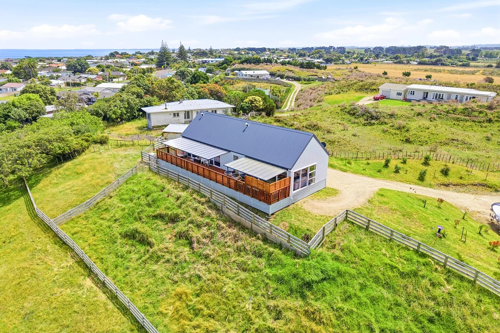 Castlecliff 2ha+ lifestyle close to town