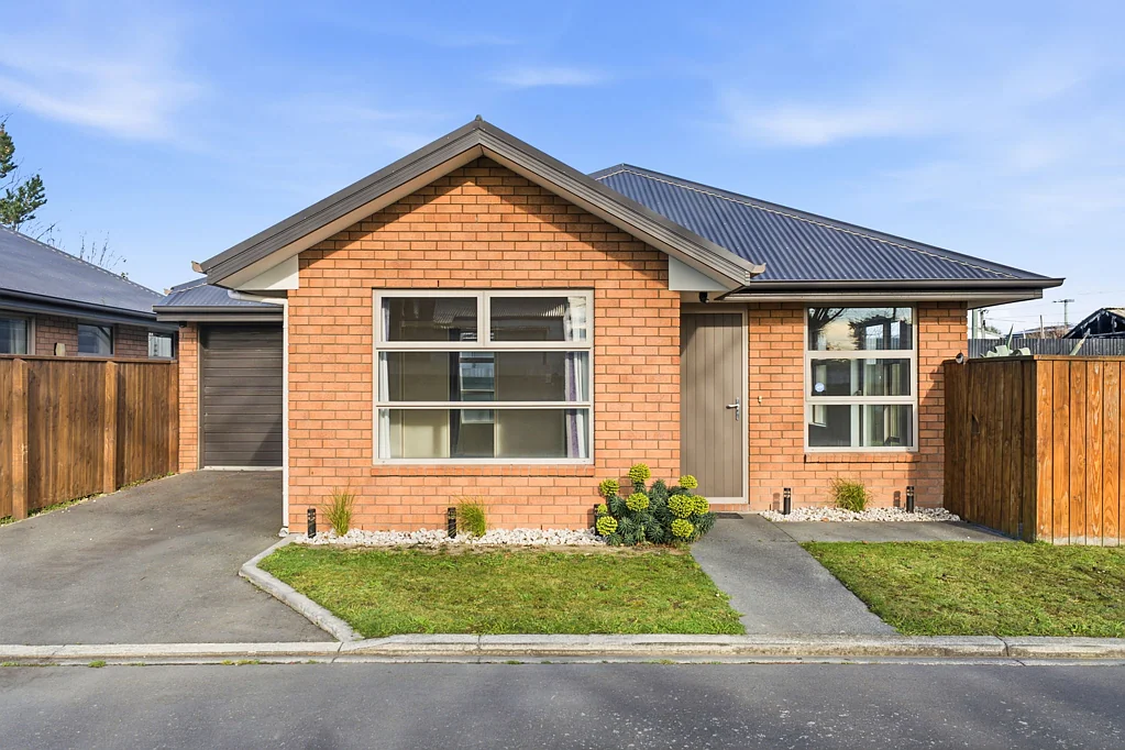 Wainoni 2Moenga Low Maintenance Living & Convenience!