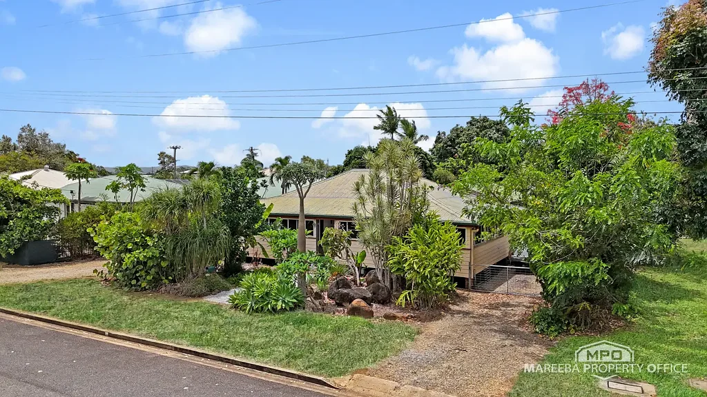 Mareeba 3ਬੈੱਡਰੂਮ QUEENSLANDER CHARM & DUAL-LIVING POTENTIAL