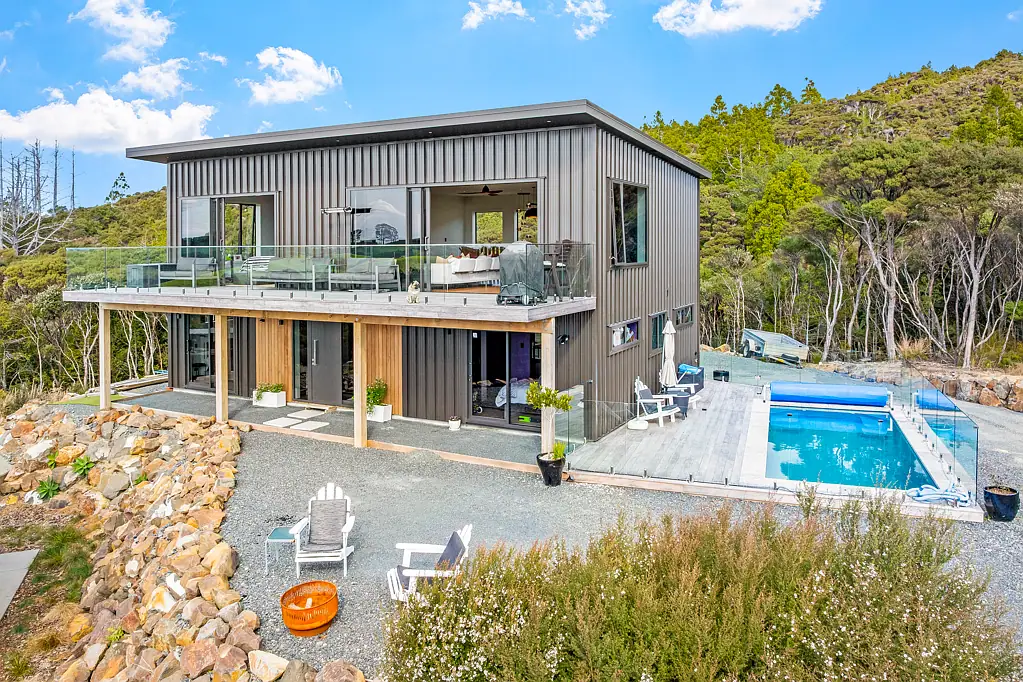 Mangawhai 5Moenga Stunning Multi-Family Oasis with Amazing Views
