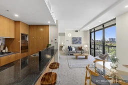 910/668 Swanston Street, Carlton