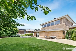 36 McConchie Circuit, Weston