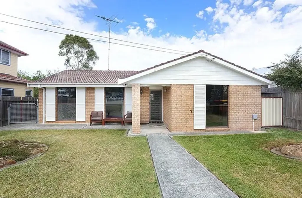 Spacious 3-Bedroom Home with Pool - Prime Location Close to All Amenities!