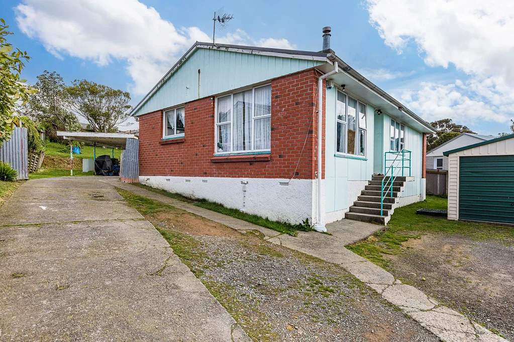 25 Loongana Street, Waitangirua, Porirua, Wellington
