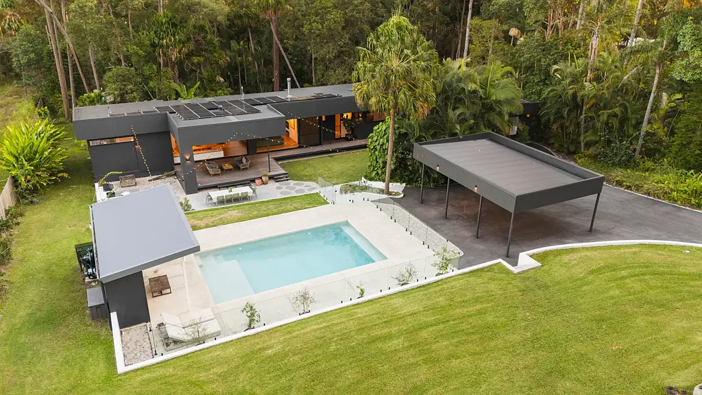 Doonan 6Moenga Architecturally Designed Dual Living Hinterland Estate – Turnkey Perfection.