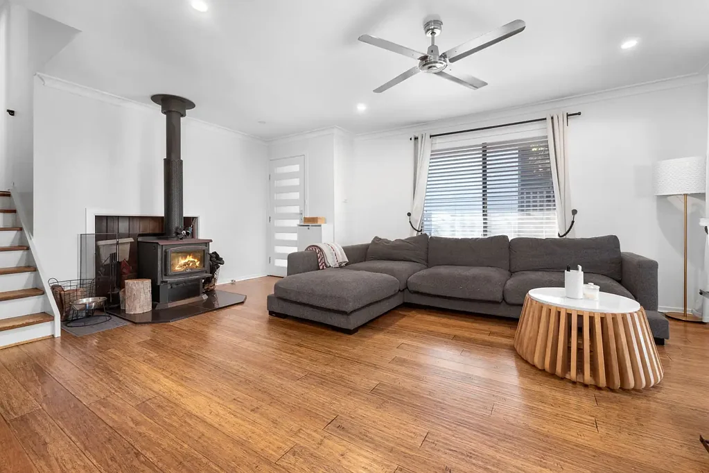 Kurrajong 3房 Kurrajong Village中心的现代舒适住宅 Modern Comfort in the Heart of Kurrajong Village