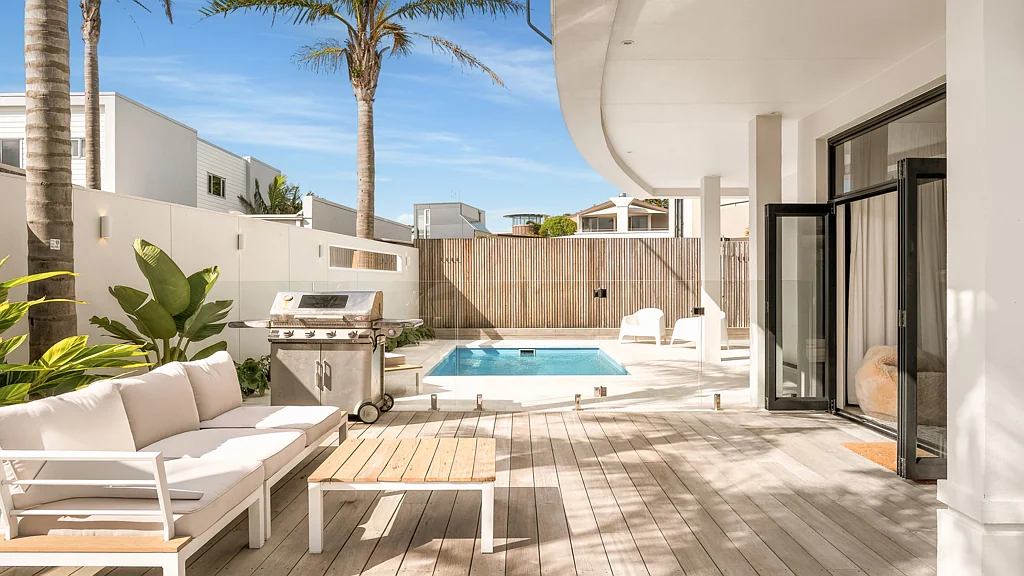 Papamoa 5 Bedroom Just add summer