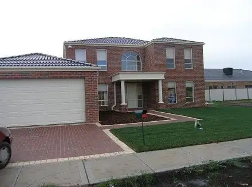 Freshly Updated Family Home in a Quiet Point Cook Pocket