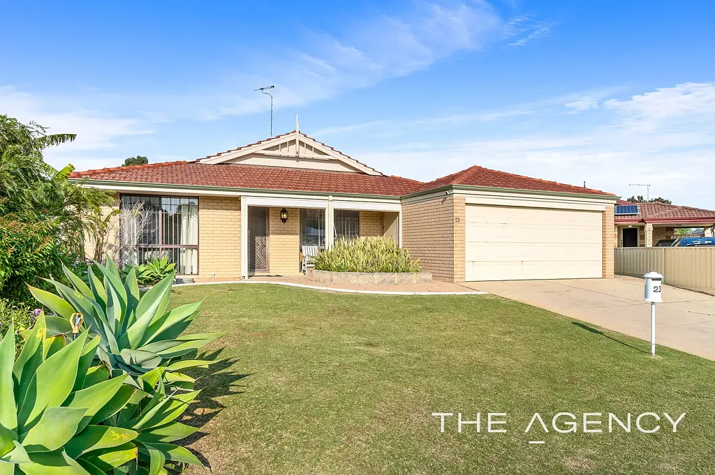 Port Kennedy 4 Bedroom 4 Bedroom Family Home with Room to Grow