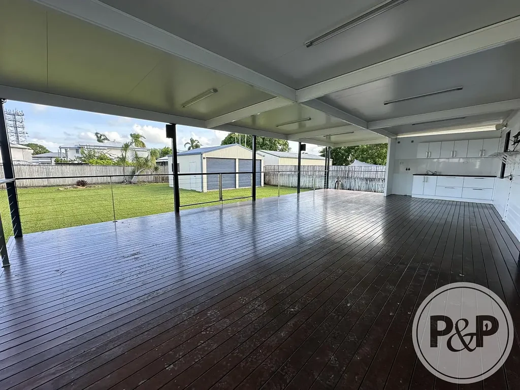 Spacious, Comfortable & Perfect for Entertaining