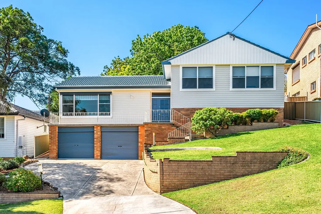 Belmont North 3房  Warm, Welcoming and Ready for Family Living