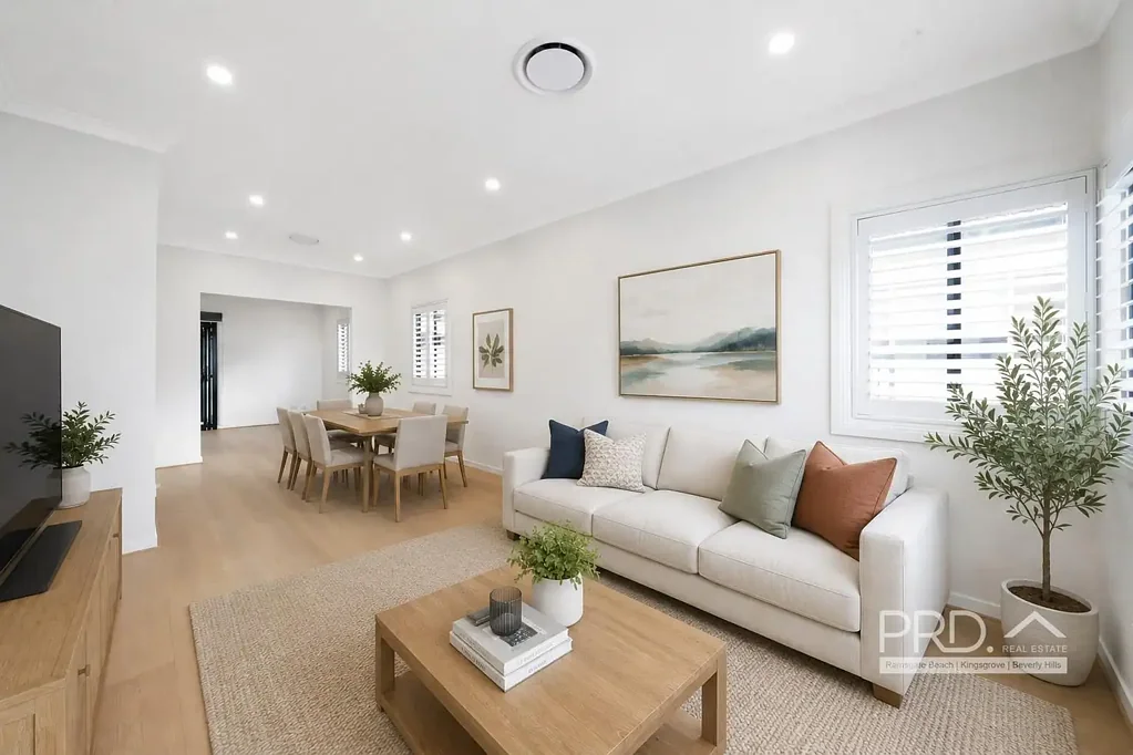 Roselands 3બેડરૂમ STYLISH FAMILY LIVING WITH VERSATILE SPACE IN PRIME ROSELANDS LOCATION