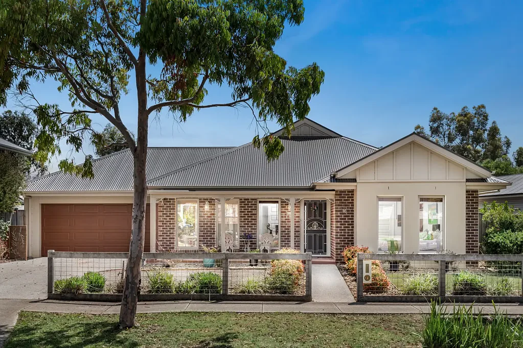 Eynesbury 4ਬੈੱਡਰੂਮ Luxury Living with Golf Course Views