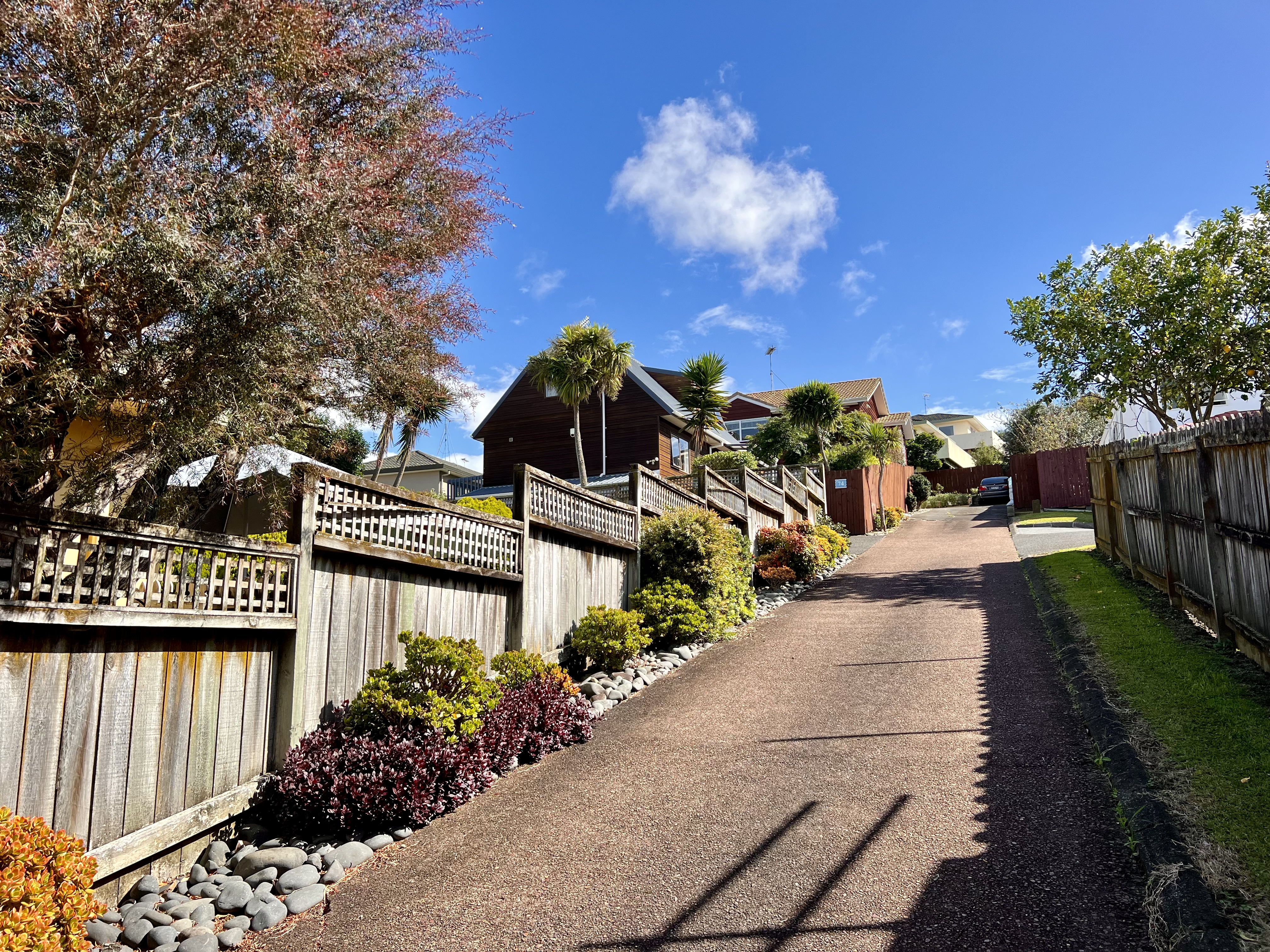 2/74 Gosford Drive, Botany Downs, Auckland - Manukau, 3 غرف, 0 حمامات