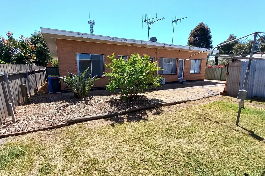 2-bedroom unit in a great location!